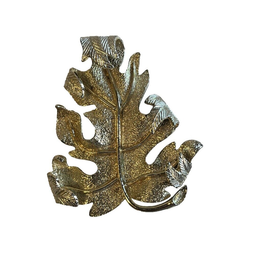 Sarah Coventry Brooch Windfall Vintage Goldtone Oak Leaf Classic Pin 2.5”